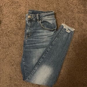Maurices medium wash skinny jeans